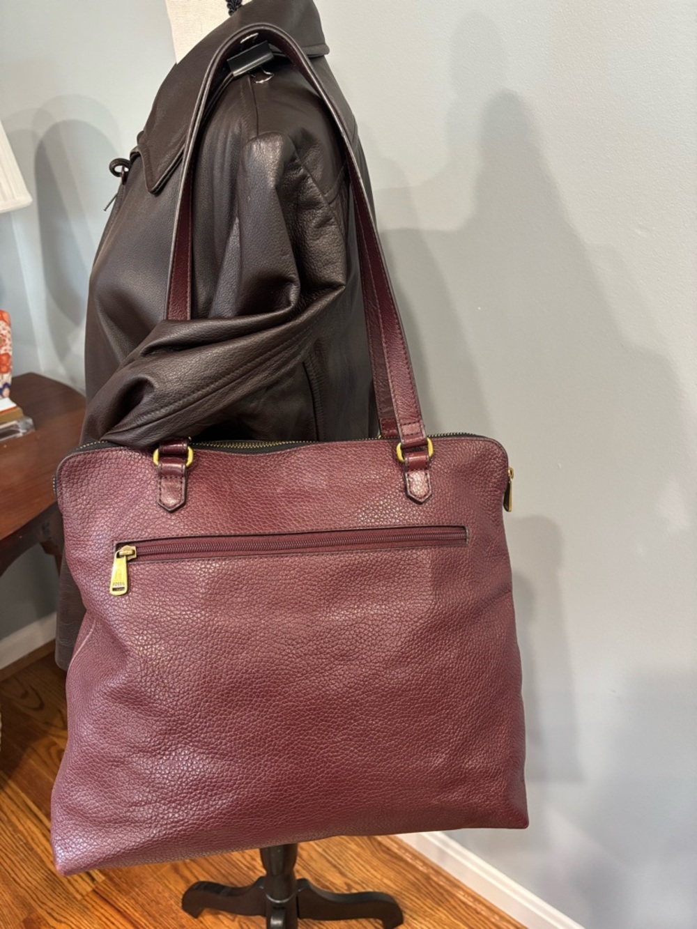 Fossil Kinley Leather and Suede Shopper Tote in Claret Red with gold hardware - Picture 12 of 14